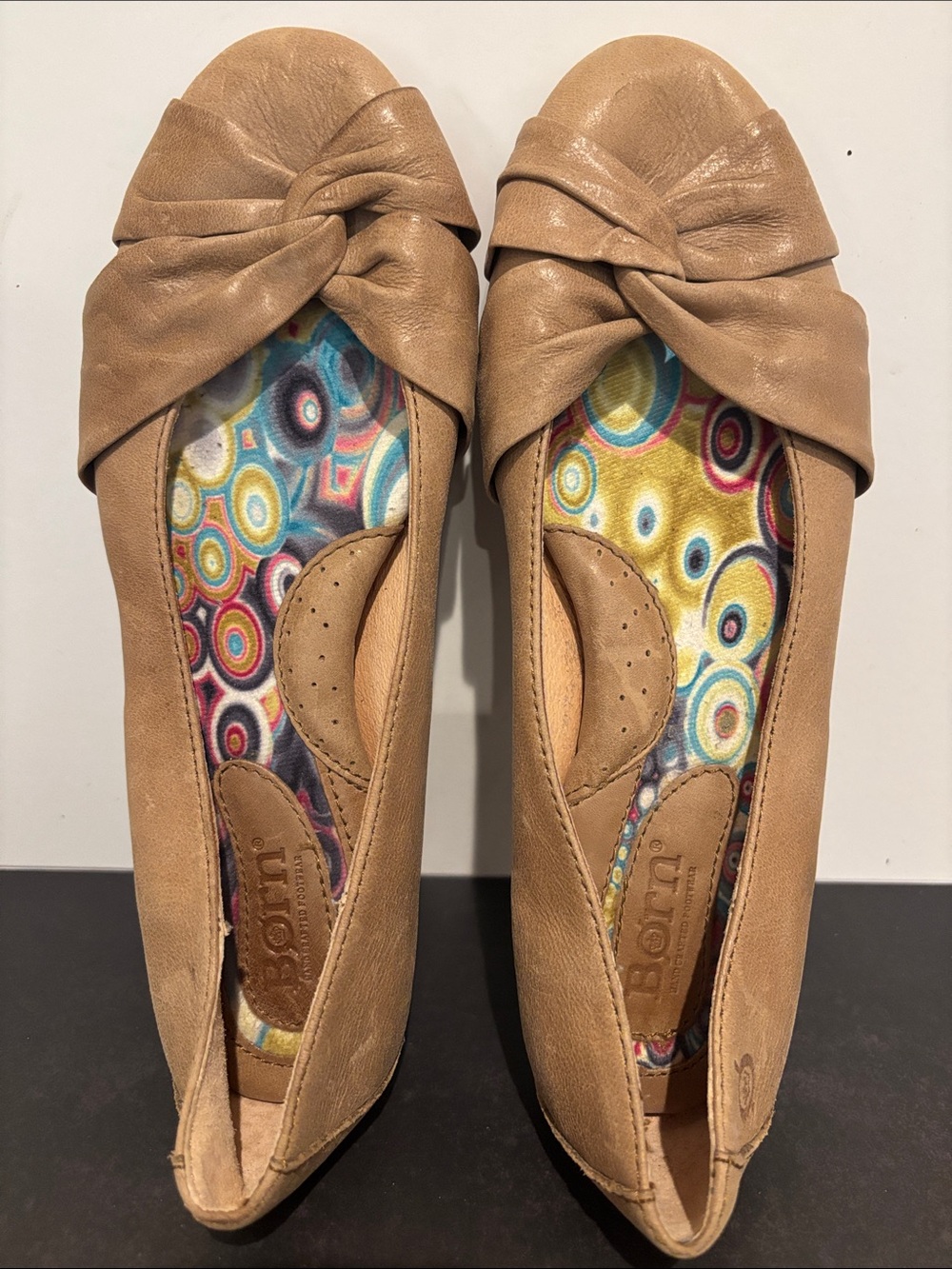 Born Tan Leather Knotted Peep-Toe Flats sz 7